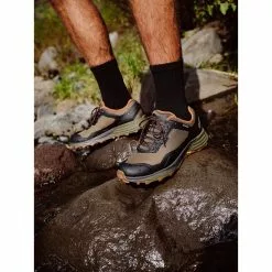 Berghaus VC22 Gore-Tex Hiking Shoes -ShopE-Moto Shop Berghaus VC22 Gore Tex Hiking Shoes Shoes Dark Brown Dark Gree SS22 422507HO8UK 7 6