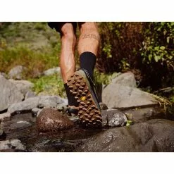 Berghaus VC22 Gore-Tex Hiking Shoes -ShopE-Moto Shop Berghaus VC22 Gore Tex Hiking Shoes Shoes Dark Brown Dark Gree SS22 422507HO8UK 7 8