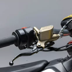 Sur-Ron SurRon Storm Bee Enduro Road Electric Dirt Bike -ShopE-Moto Shop Surron Studio 24 174ee246 2b2a 410a 8755 7f90b7b12648 1800x1800